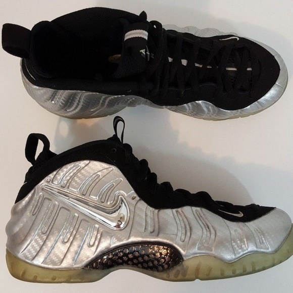Nike Other - Nike Air Foamposite One Metallic Silver Men Sz 10